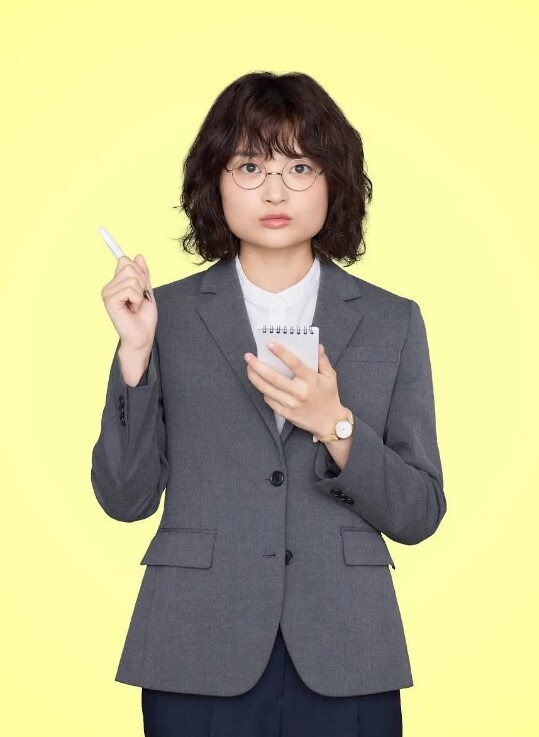 让我操完她以后不要洗澡，让我老婆回去舔我鸡巴，她想想都刺激，还说最喜欢我内射她骚穴，暖流很舒服！ - AK传媒